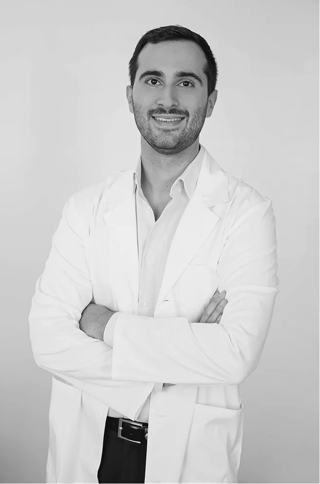 equipo cirujanos plásticos en madrid - cirujano plastico alberto millan longo